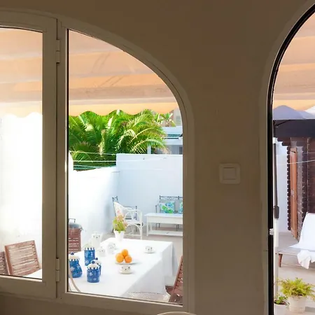 Holiday home Casa En Primera Linea De Playa Oliva